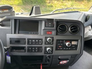 Image_23424T__T460 4x2 SZM