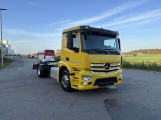 Image_24524M_Mercedes-Benz_Antos 1843 4x2 Chassis-Kabine