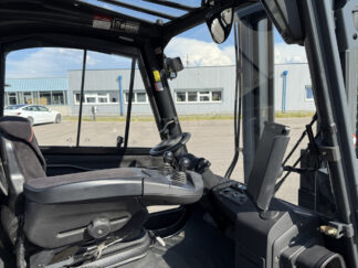 H40D-01 4.0T / Swiss-Vehicle